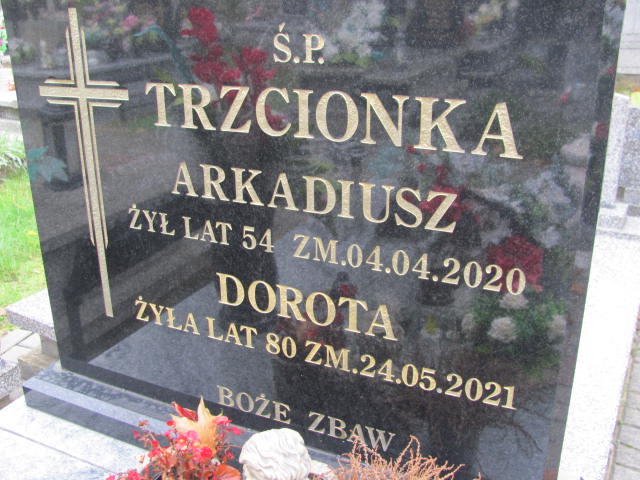 Grób Arkadiusz Trzcionka